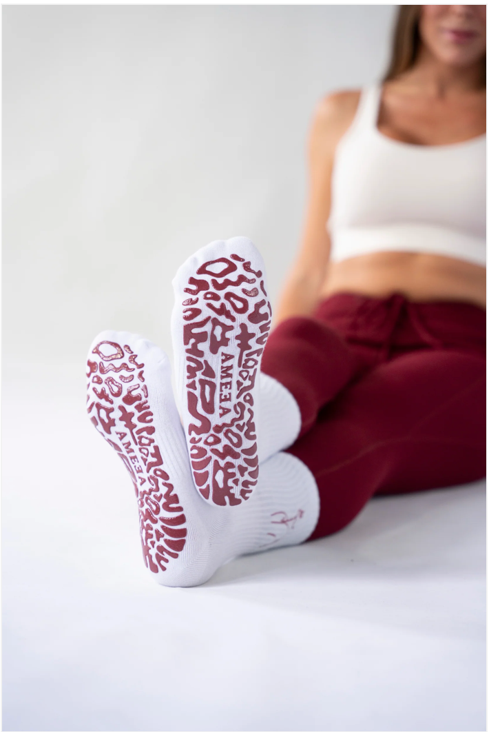 CHERRY Series グリップソックス｜White × Burgundy